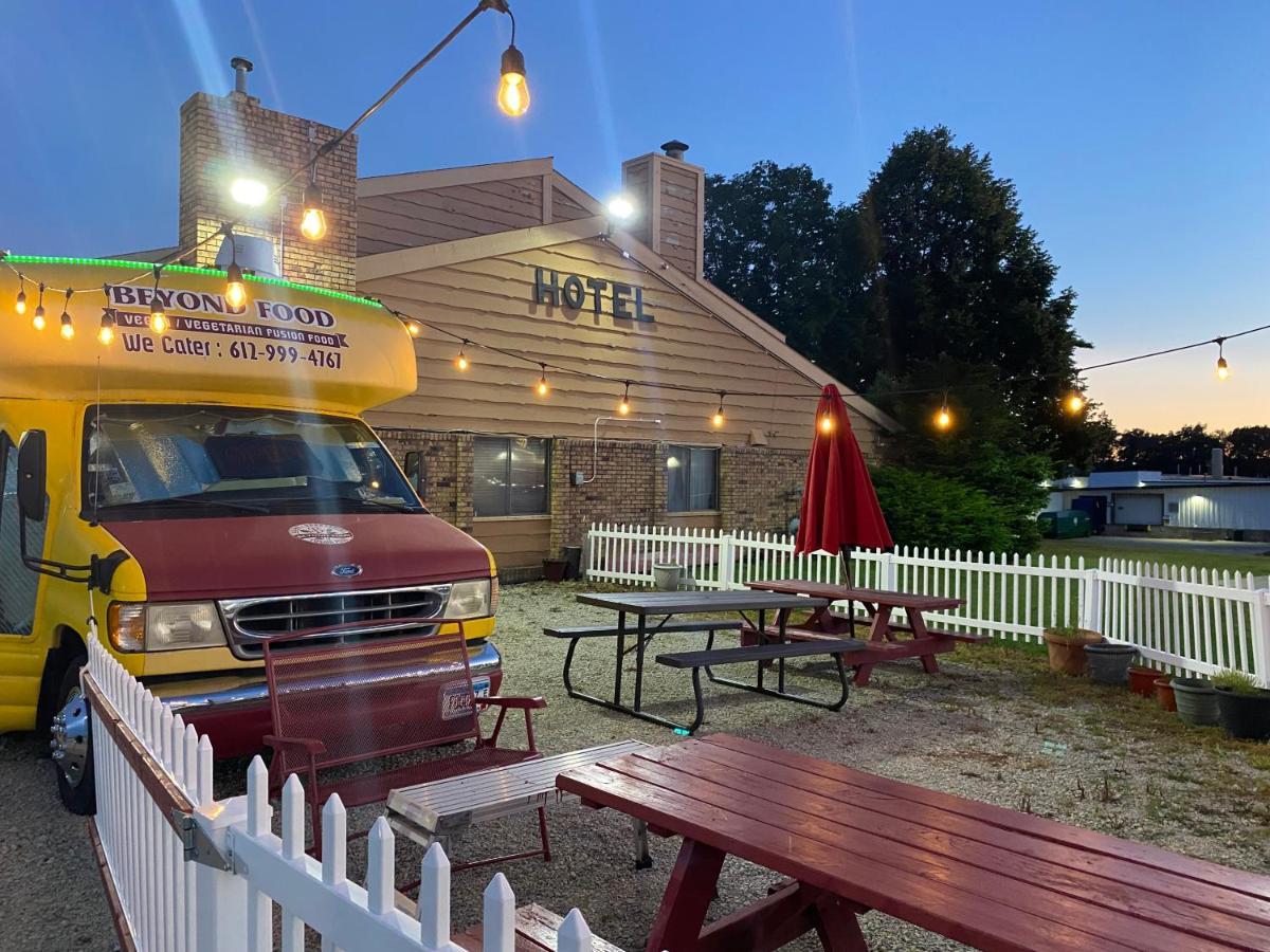 America'S Stay Inn Stewartville Eksteriør billede