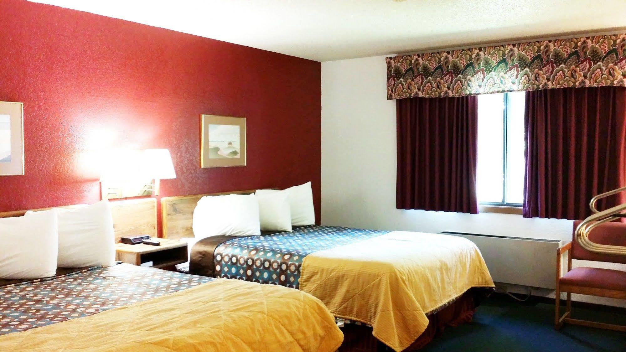 America'S Stay Inn Stewartville Eksteriør billede